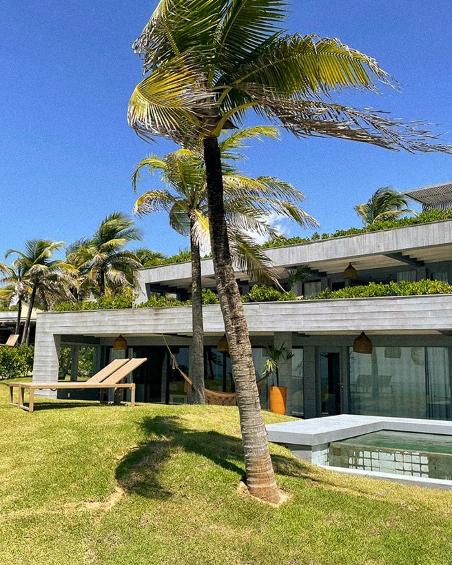 5/6 - Front view of the accommodation