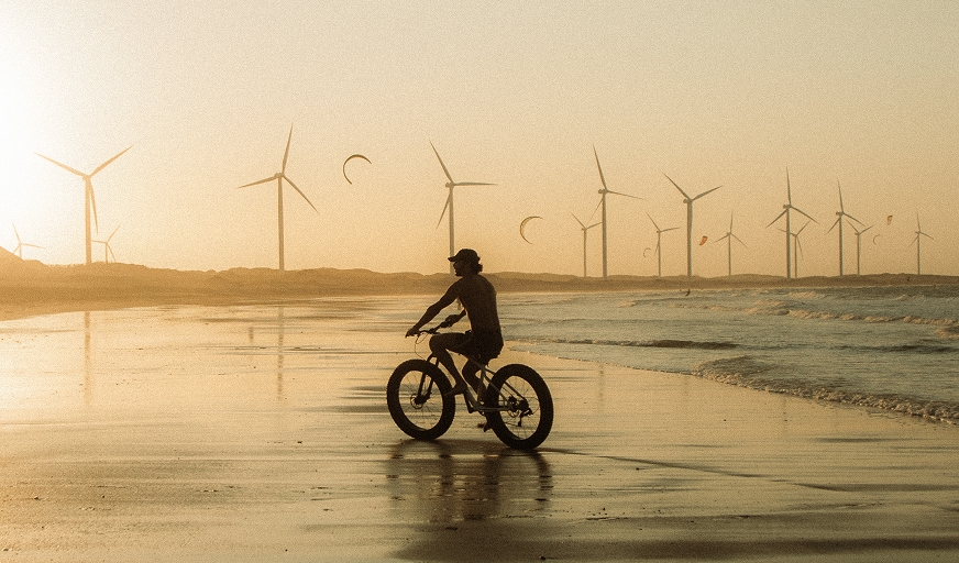 Passeio de bicicleta nas dunas de Icaraizinho