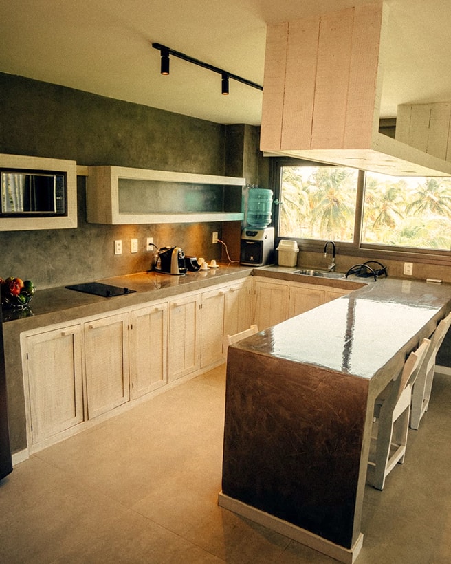 3/6 - Integrated and equipped kitchen