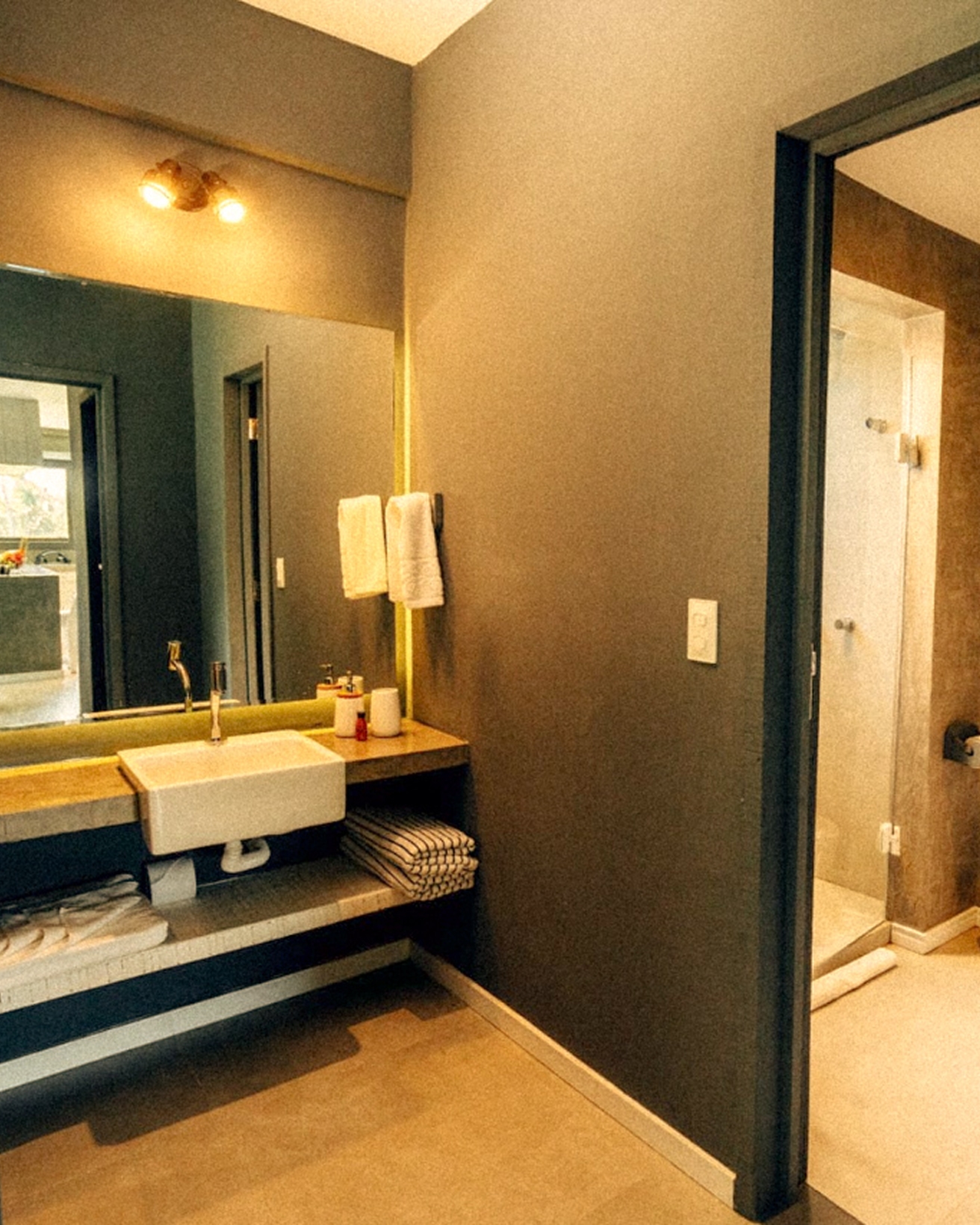 6/6 - Private bathroom of Garden Flat at Club de Mar Condo Hotel, Icaraizinho